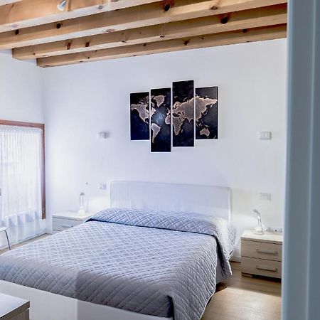 Vicolo J. Da Ponte - Bassano Centro Storico Apartment บัสซาโน เดล กรัปปา ภายนอก รูปภาพ