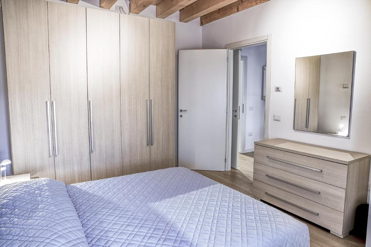 Vicolo J. Da Ponte - Bassano Centro Storico Apartment บัสซาโน เดล กรัปปา ภายนอก รูปภาพ